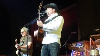 Tracy Lawrence - Renegades, Rebels and Rogues (Houston 12.11.14) HD
