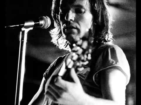 hai sentito quel canto dal cielo.. ..sono io che mi sveglio al mattino.