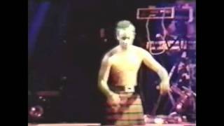 The Prodigy - Religion intro + Molotov bitch (Live in Bucharest 1995)