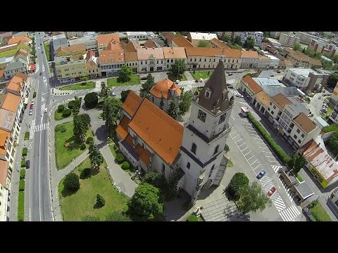 VIDEO: Unikátne zábery na centrum Hlohovca v podaní Milana (32) z FlyVideo.sk