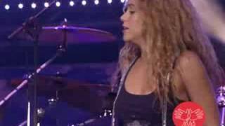 Concierto ALAS: Shakira &amp; Mercedes Sosa - La Maza - Video Oficial