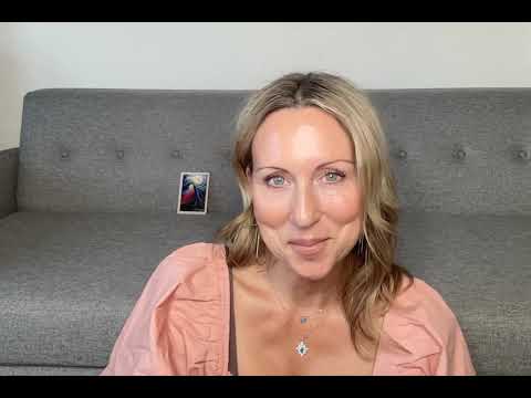 RUMI ORACLE GUIDEBOOK #42 - DANCE OF THE DIVINE FEMININE