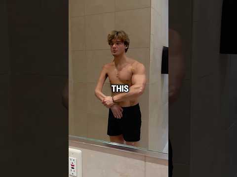 He Only Trains Right Arm (@jacksonthecripple)