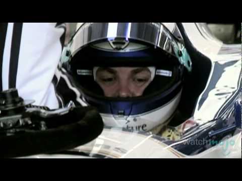 Behind-the-Scenes With an F1 Crew