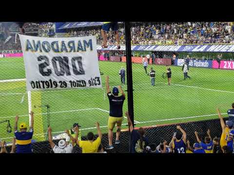 "Boca campeón 1 gimnasia 0 recibimiento a Maradona" Barra: La 12 &bull; Club: Boca Juniors