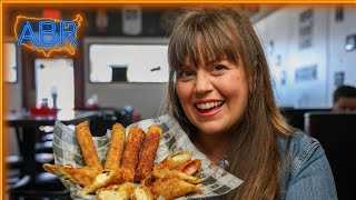 Amanda Stops By This One-of-a-Kind Bar - Broken Barrel