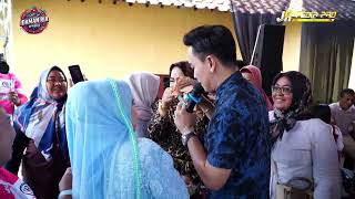 Download lagu BERONDONG - BAMBANG SATRIA - YANG BERKHARISMA IDAMAN RIA - SHOW KARANGSINOM mp3
