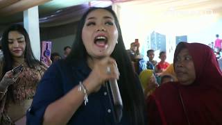 Download lagu Demen Ngumpet Ngumpet - Singa Dangdut Hajat Spesial New Arnika Jaya ( Anik Arnika & Akrom mp3 Download lagu Demen Ngumpet Ngumpet - Singa Dangdut Hajat Spesial New Arnika Jaya ( Anik Arnika & Akrom mp3
