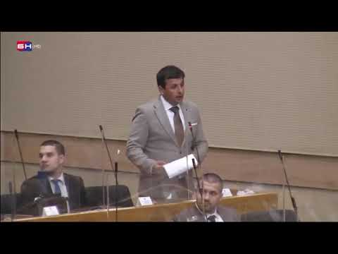 Upozorenje na posledice simbioze Kluba država i SNSD-a