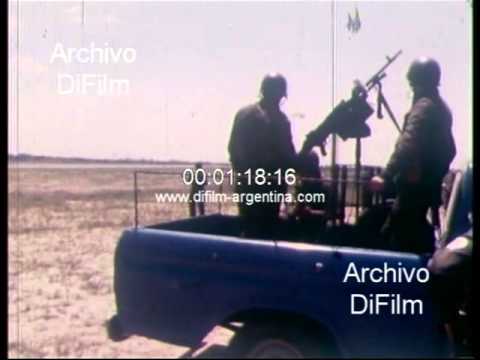 DiFilm - Maniobras militares de la Fuerza Aerea Argentina 1980