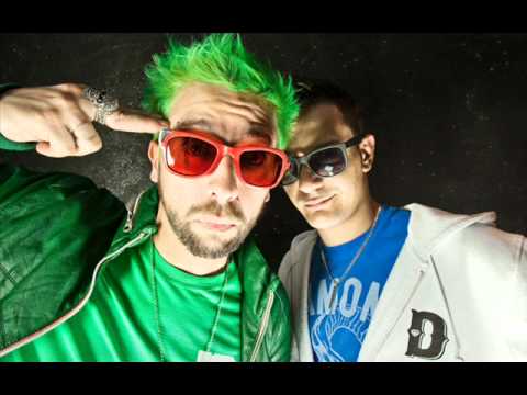 TWO FINGERZ  ft simon de jano + powerfrancers