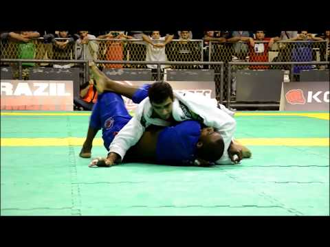 Leandro Lo - Relentless Guard Passing, Part 2: World Champion