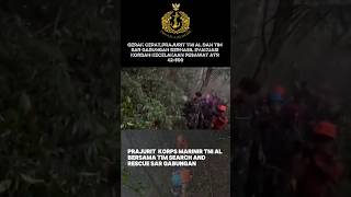 Download lagu Shorts - QUICKLY MOVING, TNI AL SOLDIERS AND JOINT SAR TEAM EVACUATE VICTIMS OF ATR PLANE CRASH mp3