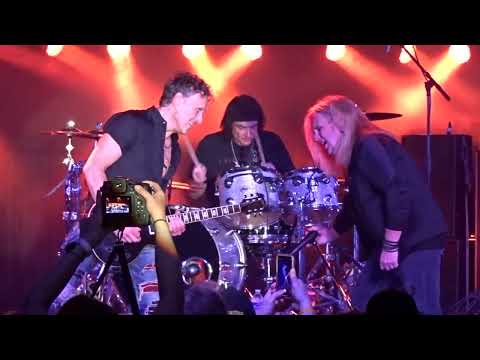 LAST IN LINE - Do The Work (Live) Medina Ballroom - Medina, Minnesota 14 APR 2023 Fan Filmed