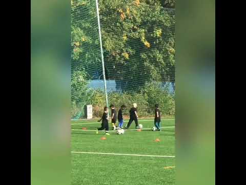 Soccer practice for kids - AIK Knatteskolla - Fotboll för barn