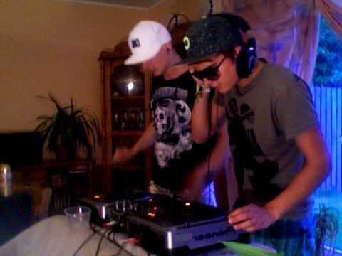 EPORDWERK: Rivo & Silver bangin' some beats