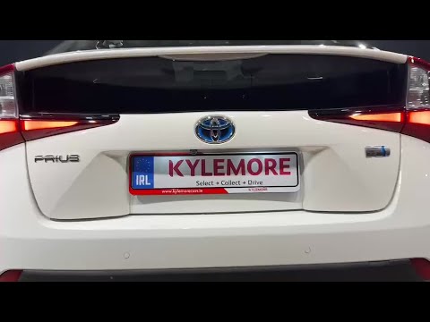 Toyota Prius 1.8L PETROL HYBRID - REVERSE CAMERA - - Image 2