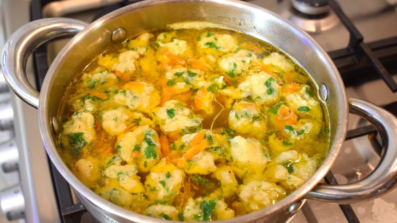 Галушки рецепт. Суп с галушками. Суп с клецками.
