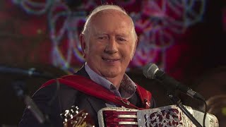 Foster &amp; Allen - The Wild Rover (Official Video)