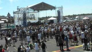 Myka 9's intro @ Soundset '09 for Haiku d'etat and Aceyalone "guidelines"