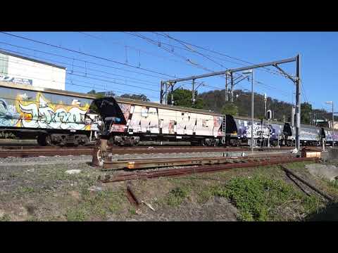 1104 / RL310 with Qube empty grain 2461 - 21/10/20