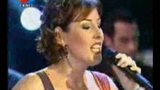 Funda Arar - Islak Islak