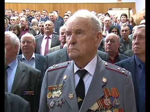 В Курске  сотрудники полиции  чествовали тех, кто долгие годы стоял на страже закона