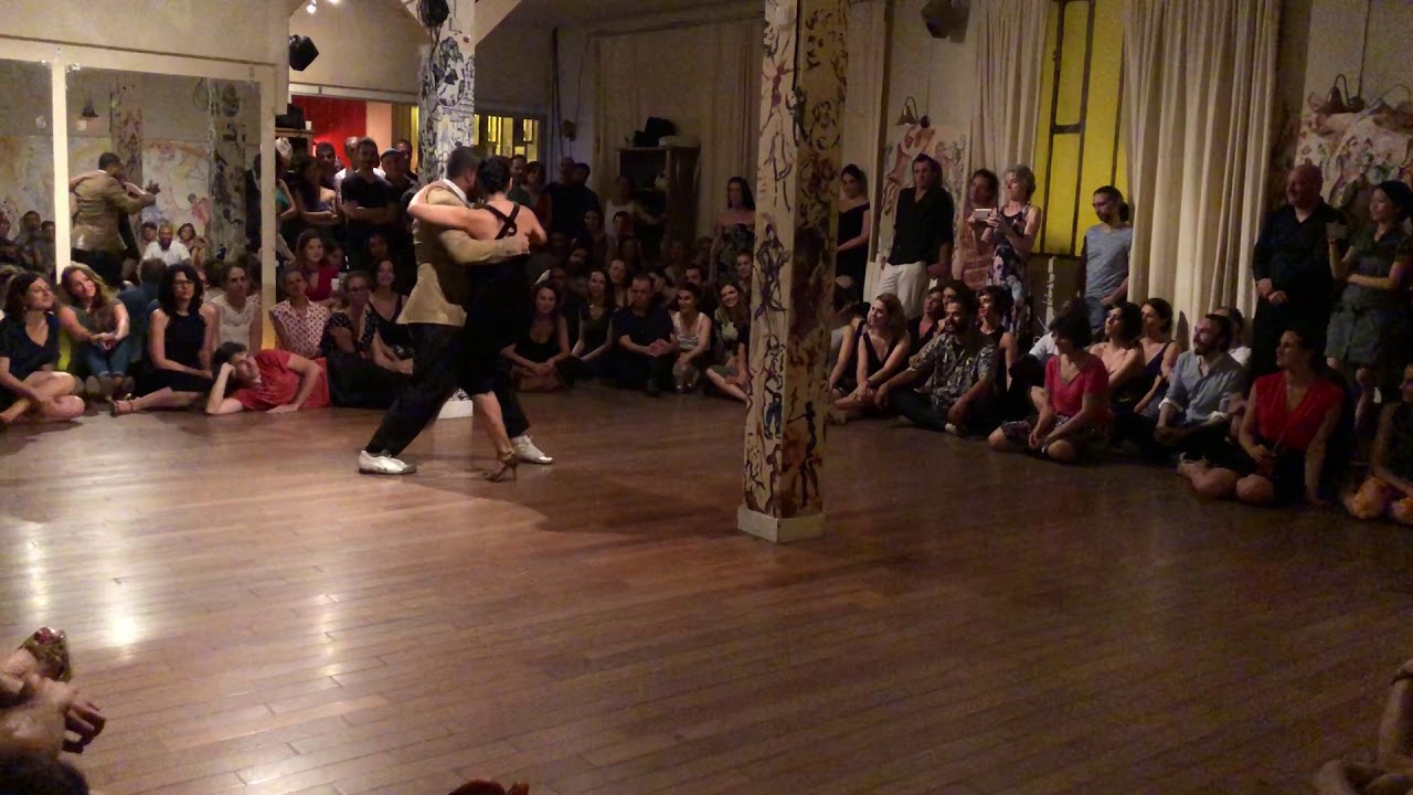 Video thumbnail for Octavio Fernandez & Corina Herrera : Me voy a baraja