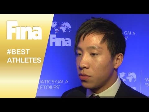 Mixed zone: He Chao - FINA Best Male Diver 2015