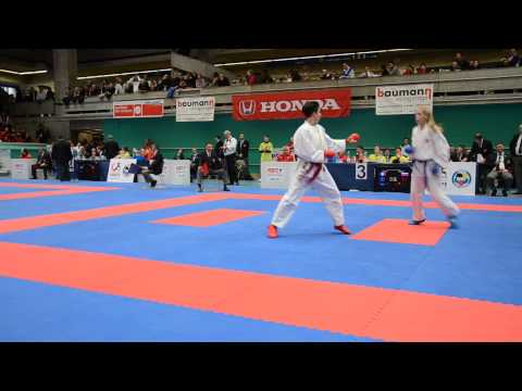 42nd EKF Zurich kumite juniors -59kg - AKA Hana Kuklová (SVK) AO - Sivert Laura (FRA)