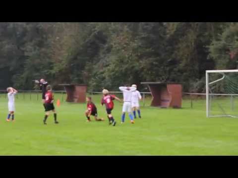 de omhaal van Tarik tijdens ASVB E1 - WVV E4 bekerwedstrijd