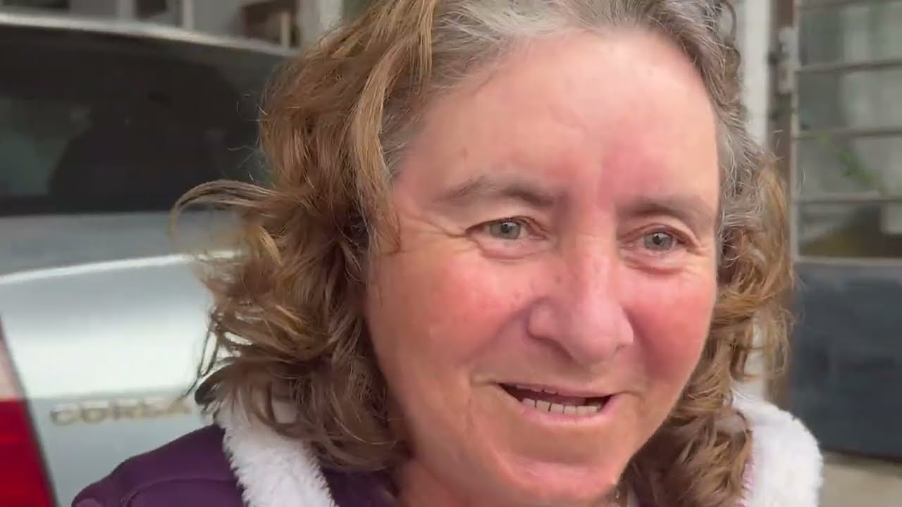 ELA ROÇA PASTO, É PEDREIRA, UBER E ARTESÃ - MARCELENA - PIRANGUINHO MG
