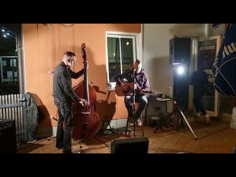 CLUAS & Flo "Die Feder" Kontrabassistent - "My Mother Told Me" (live at The Corner House, Moosburg)
