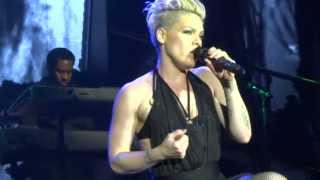 P!nk "Just Give Me A Reason" @O2 Arena in London 24/04/13