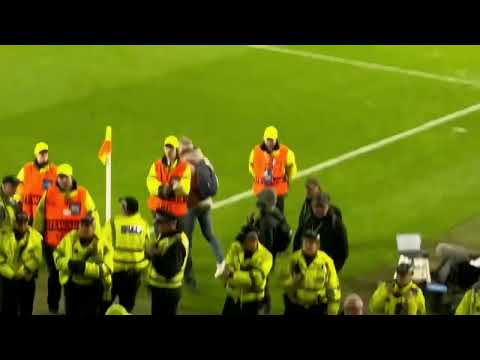 Celtic vs Lazio 1-2 (Lazio fans teasing Celtic fans)