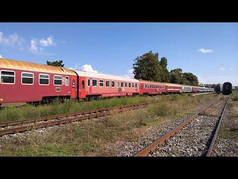 Trenul IR 1931 Mangalia-Oradea pleacă de la gara Mangalia data 26.08.2016.