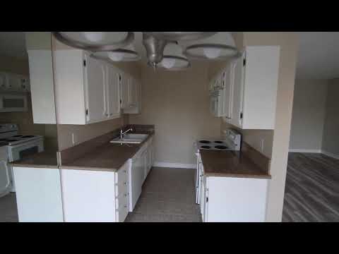 PL8543 - 3-Level 2 Bed + 2 Bath Penthouse Apartment (Los Angeles, CA).