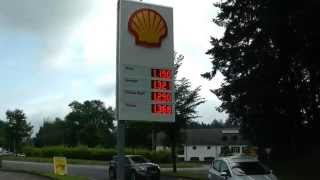 preview picture of video 'Refuel in Luxembourg petrol prices in Holland, Germany, and Luxembourg'
