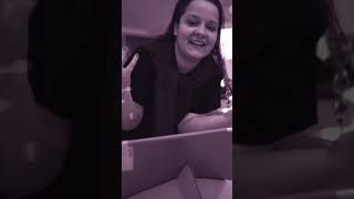 Maiara e Maraisa - Maiara reagindo ao novo clipe GPS