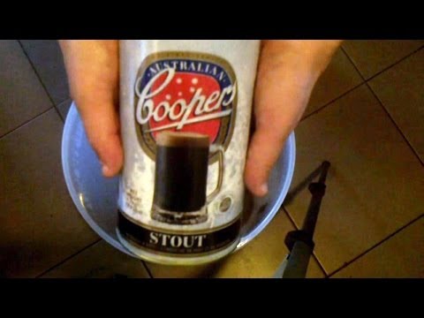 Coopers Chocolate and Vanilla Stout - From Brewing to Tasting!