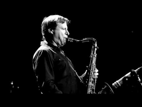 Chris Potter Crazy Tenor Sax Solo on "Lester Leaps In" (Bootleg)