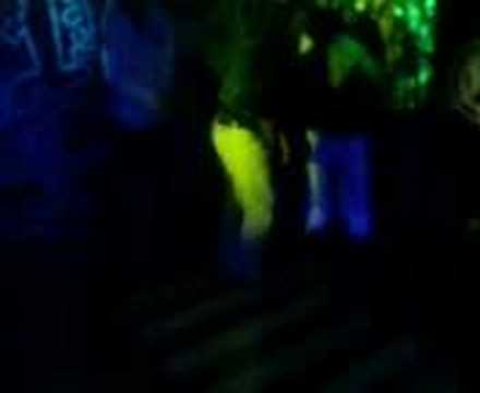 Sprachgewaltig + Breakdancers im JugendtreffTS2