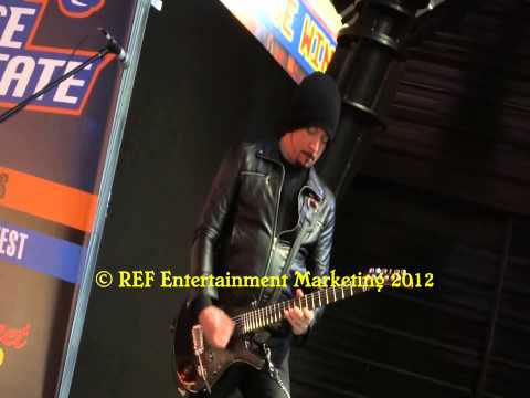 DOC's ANGELS does HIGHWAY TO HELL Fremont Las Vegas Copyright REF Entertainment Marketing 2012