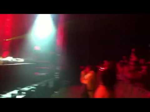 Eddie Halliwell plays Denzal Park - Militia (Third Party & Mike Klash remix) at Creamfields 2011