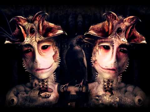 TriaMer & eRRe - Claps (Clip)