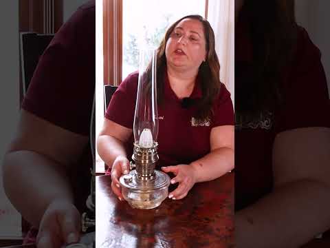 How to Extinguish an Aladdin Lamp #aladdinlamp #lehmans #offgridliving #lamp #oillamps #howto