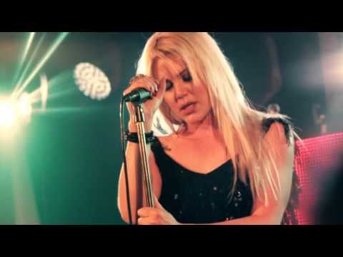 Vanessa Amorosi - Piece of My Heart (Live at York on Lilydale, Mount Evelyn - 27/01/2012)