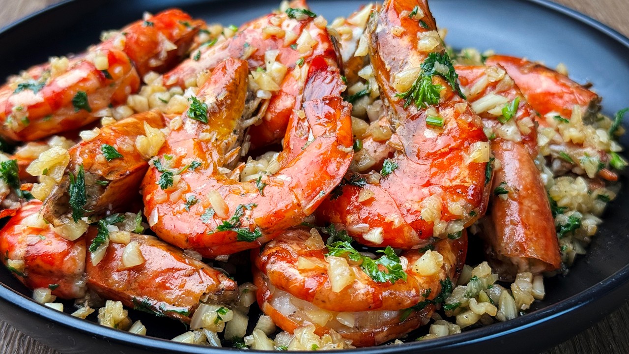 The BEST Garlic Butter Shrimp!