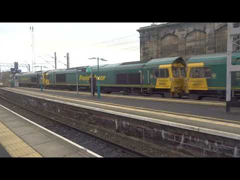 The x4 Class 66 Freightliner "CONVOY" Nos.66512+66571+66561+66565 was passing over P1 at Carlisle.