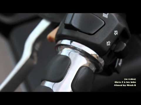 Throttle Rocker / Kuryakyn ISO Grips - CLOSE UP | MicBergsma